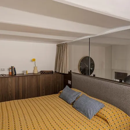Minimal Loft In Centro A Apartment