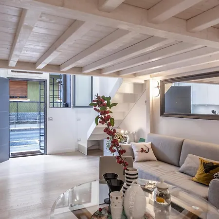 Apartment Minimal Loft In Centro A Milan
