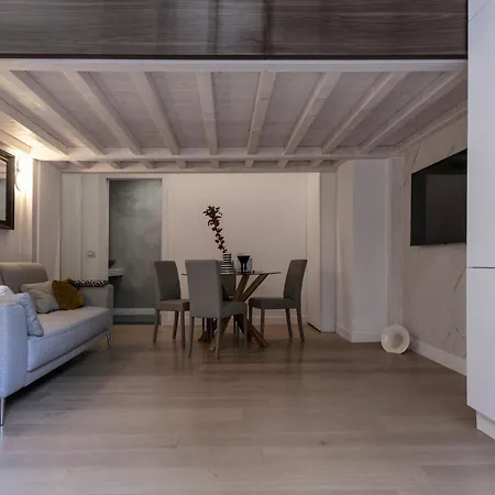 Minimal Loft In Centro A *