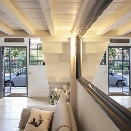 Minimal Loft In Centro A Apartment Milan